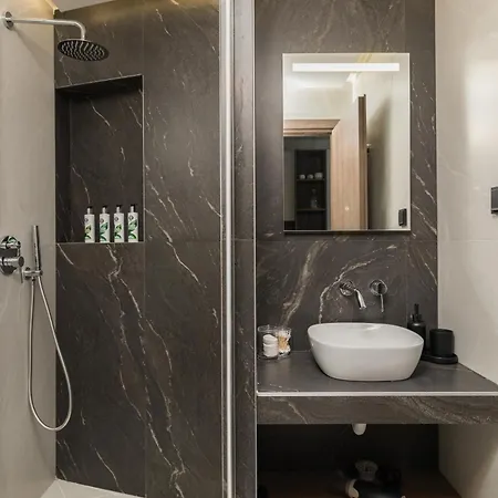 Elit Urban Boutique - Ladadika